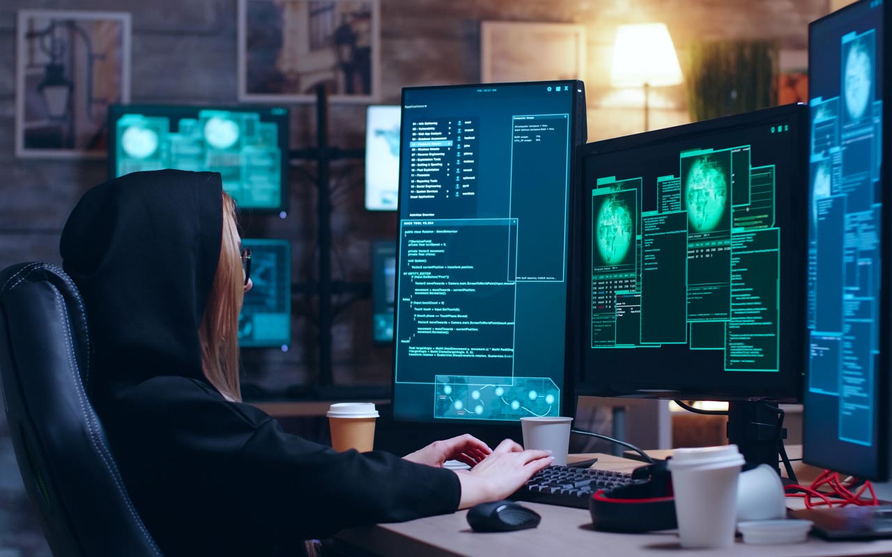Red-team terminal — modern AI-augmented defense at Visera